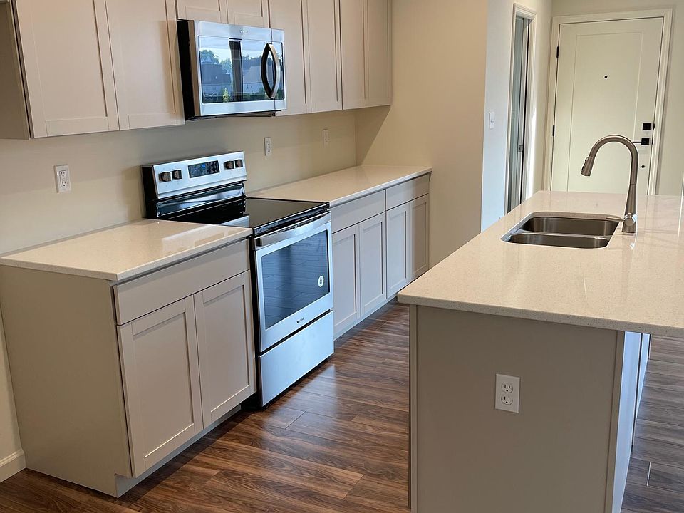 1st image of 25 Capron Ln