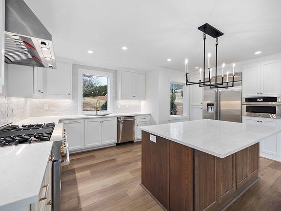 3rd image of 5472 Roaring Branch Rd