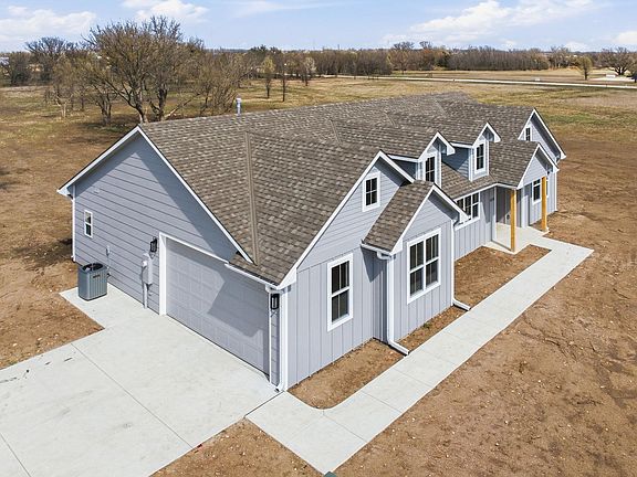 4th image of 3680 SW 10th St