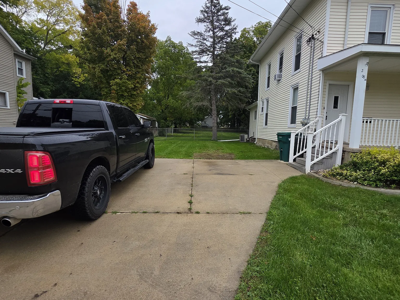 1 bed, 800 sqft, $1,100 — Photo 2