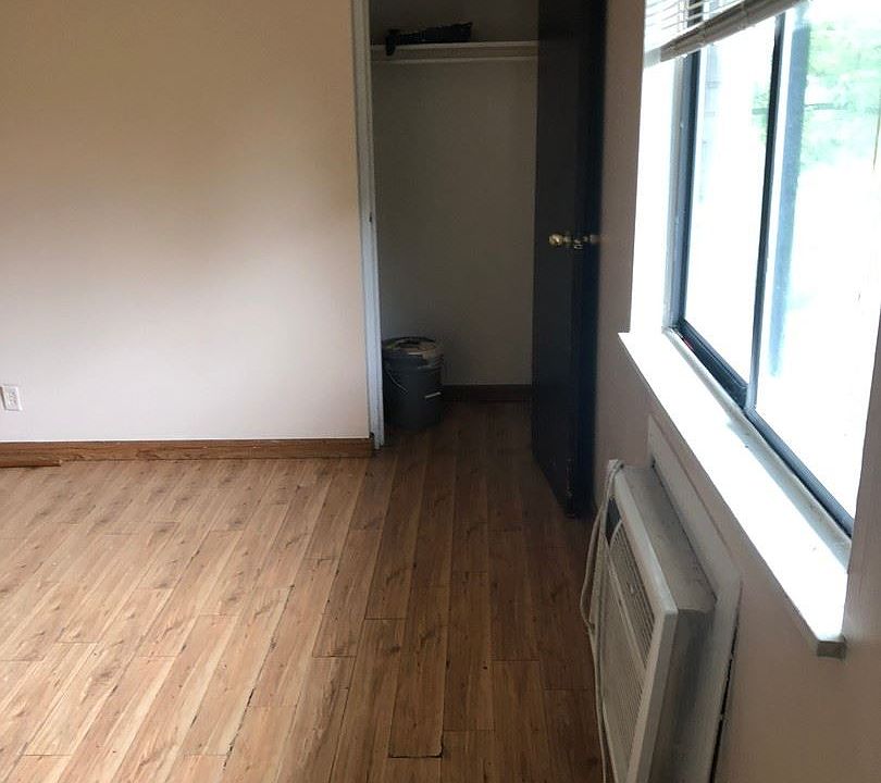 1st image of 1731 McArthur Ave APT 4