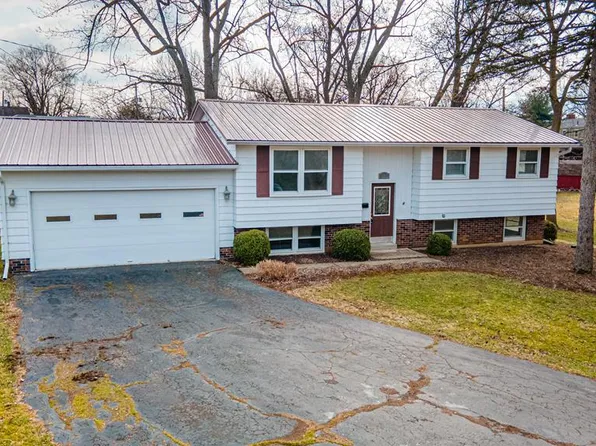 425 Maple Dr, Crestline, OH 44827