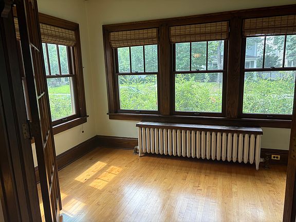 4th image of 3221 Dupont Ave S #1