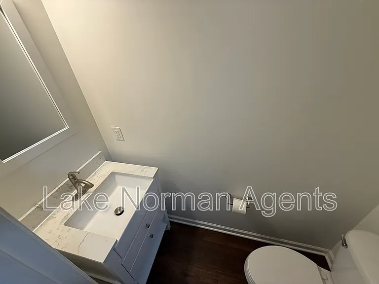 15622 Troubadour Ln — Photo 20