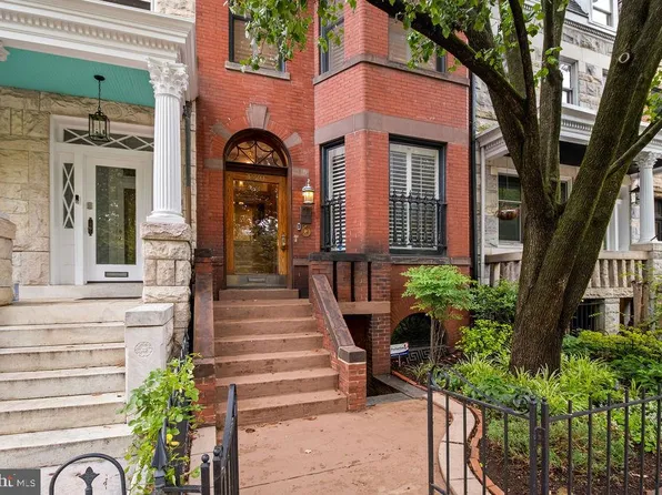 1120 E Capitol St NE, Washington, DC 20002