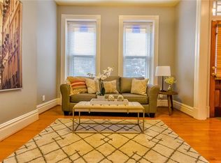 2820 Russell Blvd, Saint Louis, MO 63104