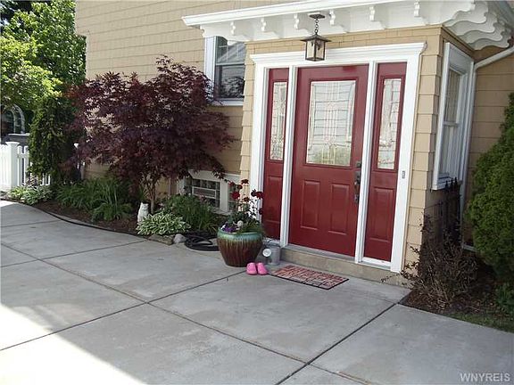 2nd image of 23 Woodcrest Blvd