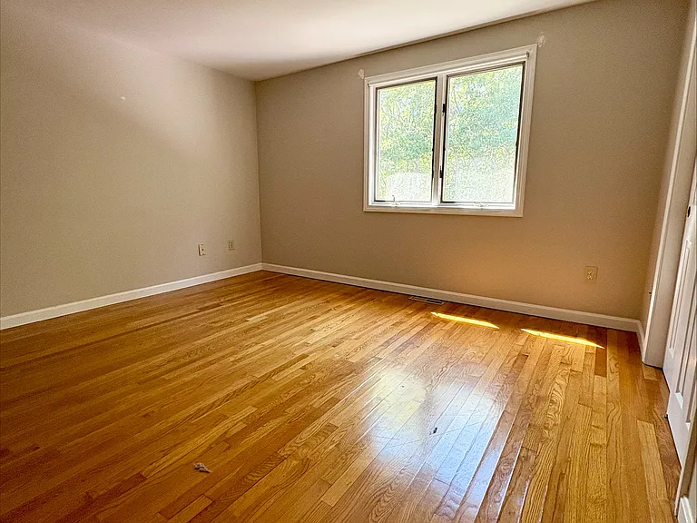 Kingsbury Townhouses — Photo 22