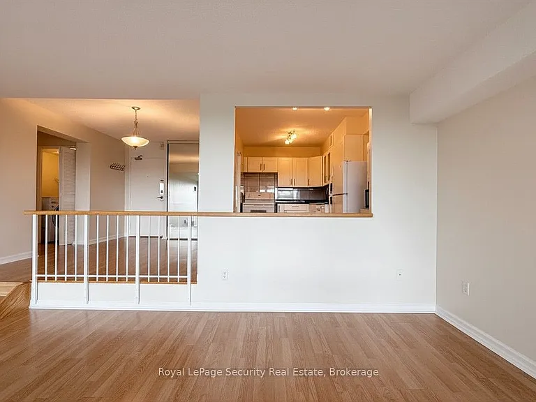260 Scarlett Rd #608 — Photo 6
