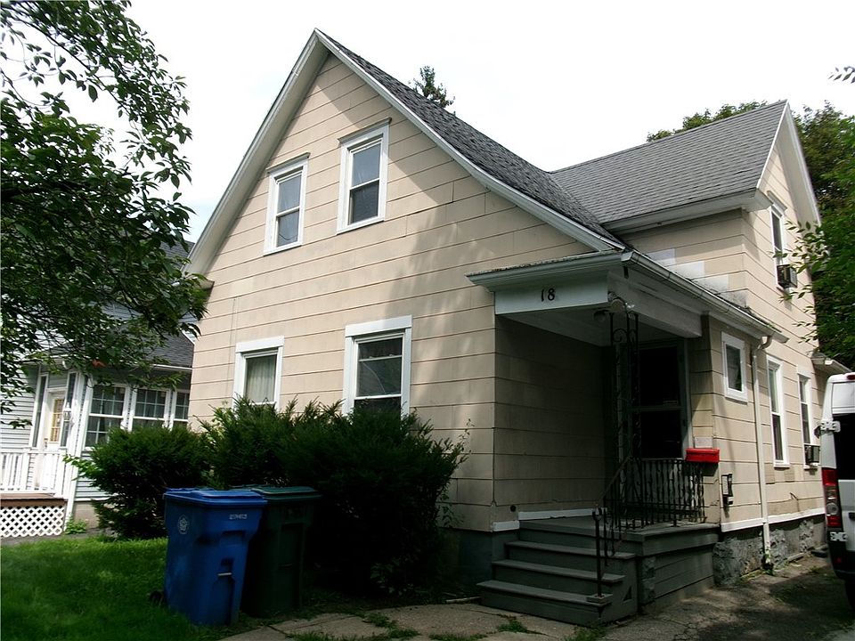 1st image of 18 Saint Jacob St
