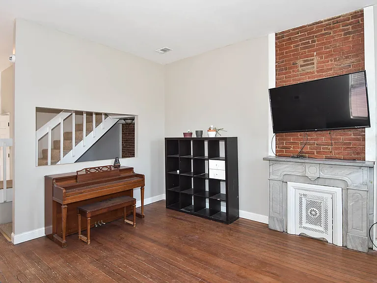 2350 S 10th St #R — Photo 10