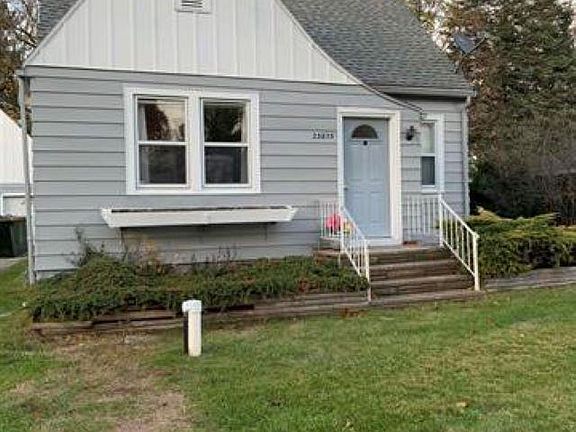 2nd image of 23825 Myers Ave