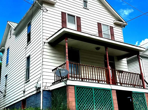 9 Sharpless St, Keyser, WV 26726