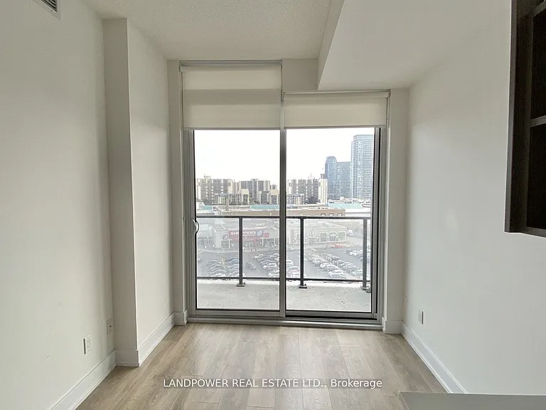 128 Fairview Mall Dr #901 — Photo 5