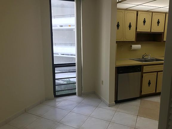 2nd image of 13953 Kendale Lakes Cir #506B