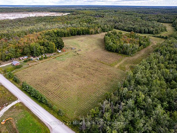 4th image of 6989 Concession B C Rd