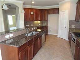 3rd image of 1412 Stanford Ln