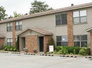 2728 E Kantz Dr, Fayetteville, AR 72703