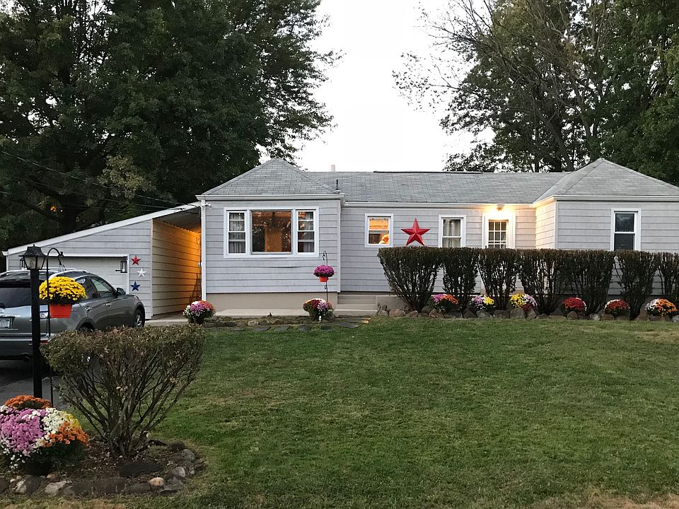 1st image of 133 Grove St