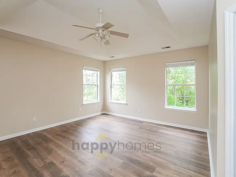 1481 Endicot Way — Photo 14