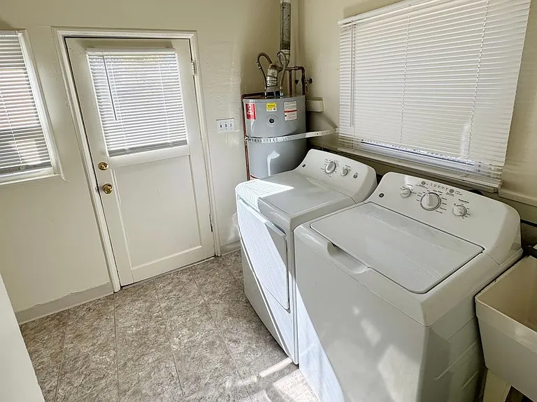 1119 Citrus Ave — Photo 17