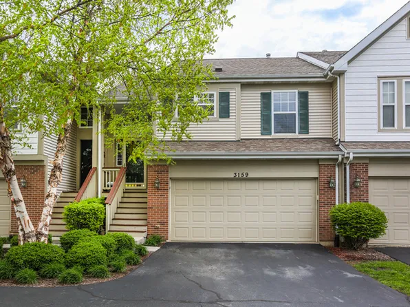 3159 Saganashkee Ln, Naperville, IL 60564