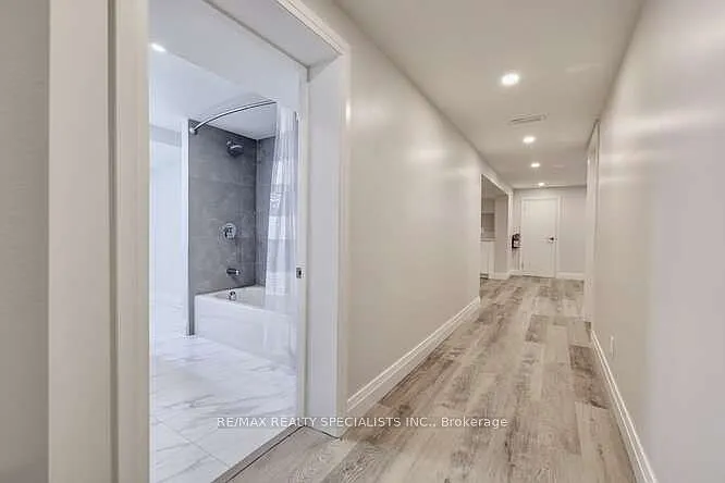 43 Firwood Cres — Photo 13