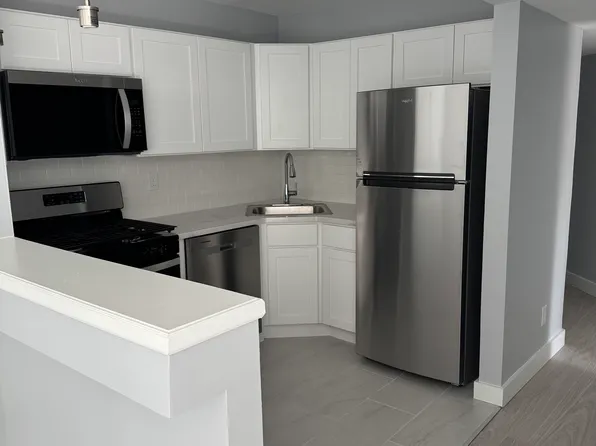 Devonshire Arms, 7306-10 Devon St #303, Philadelphia, PA 19119