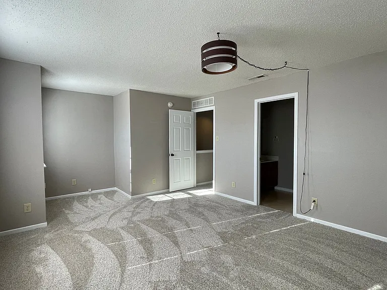 2738 Priest Dr — Photo 13