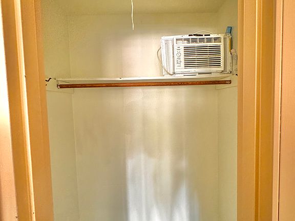 5th image of 1515 3rd Ave NE #104