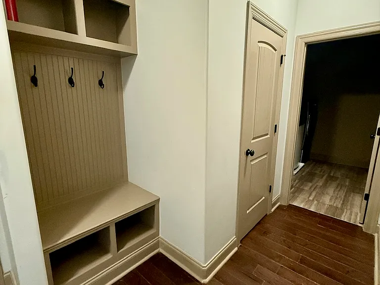 mud bench and powder bath