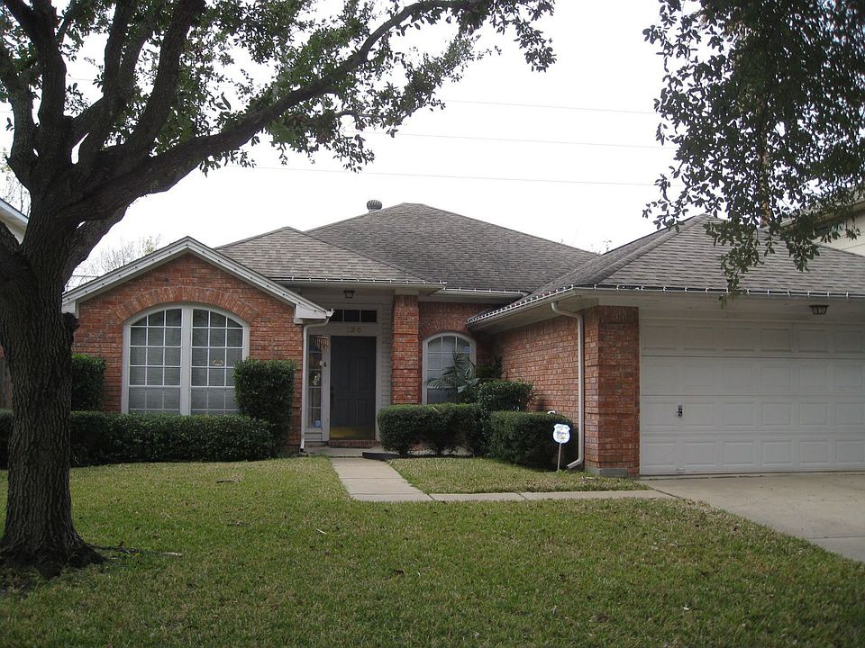Sugar Land 1-story Charmer!