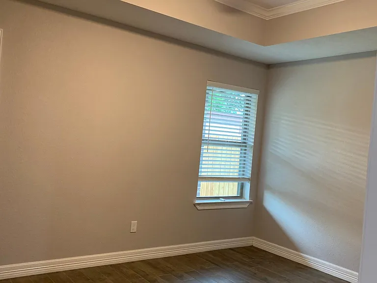 3500 Avenue H #B — Photo 13
