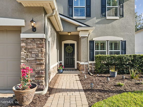 4th image of 205 RIVER DEE Drive