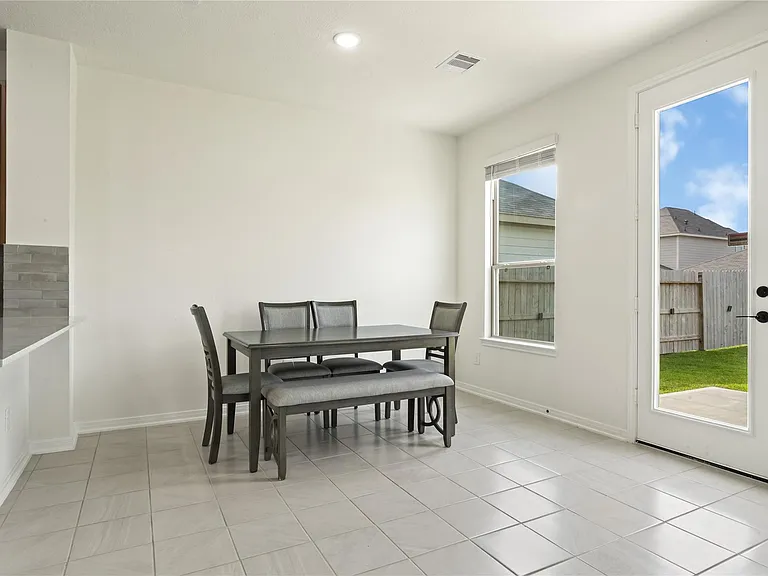22826 Mahogany Hills Ln — Photo 9