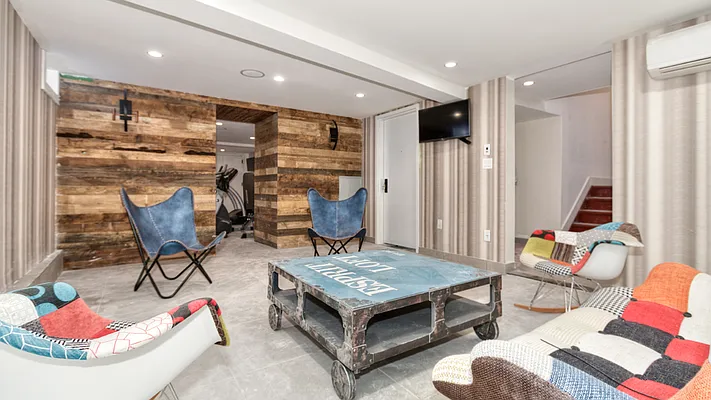 Rented by Nooklyn NYC LLC | media 28