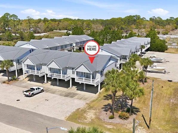 512C NE Avenue A, Carrabelle, FL 32322