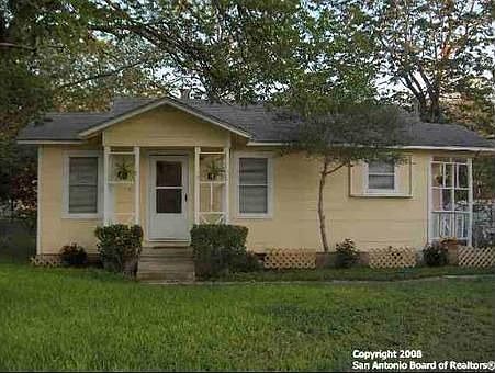 1st image of 526 Glamis Ave