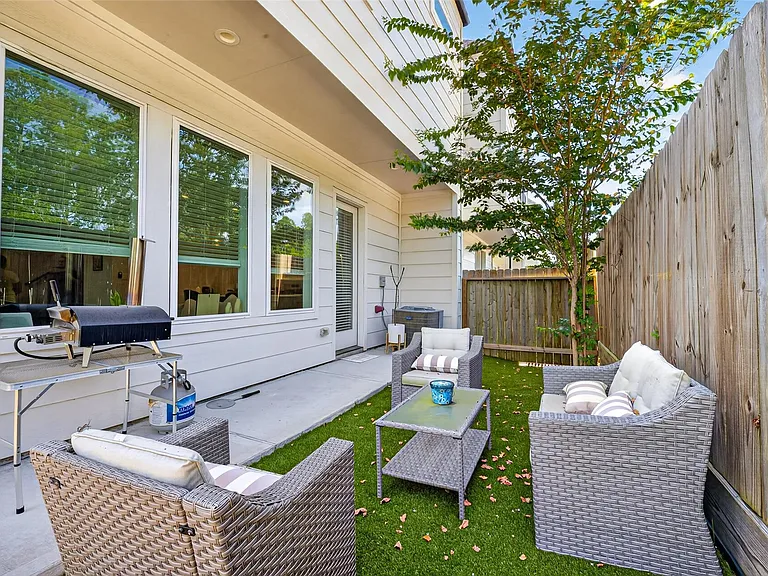 5737 White Magnolia St — Photo 32