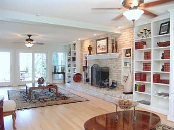 4th image of 7710 Beluche Dr