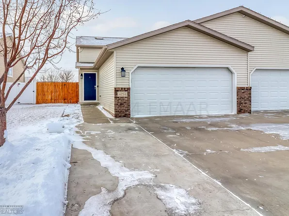 4254 39 1/2 Ave S, Fargo, ND 58104