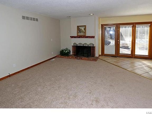 3rd image of 2165 Cherrycove Ct