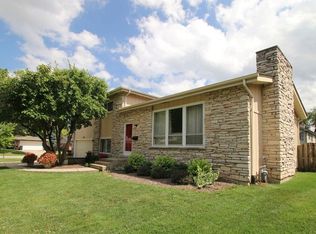 727 E Meadow Ln, Palatine, IL 60074
