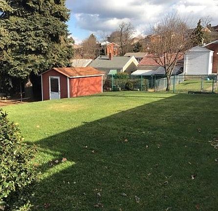 3rd image of 4271 Glen Lytle Rd