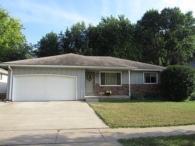 1st image of 4208 Village Green Ct