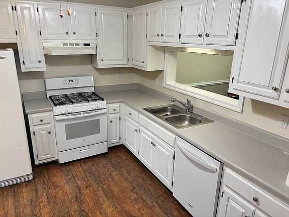 kitchen with gas range