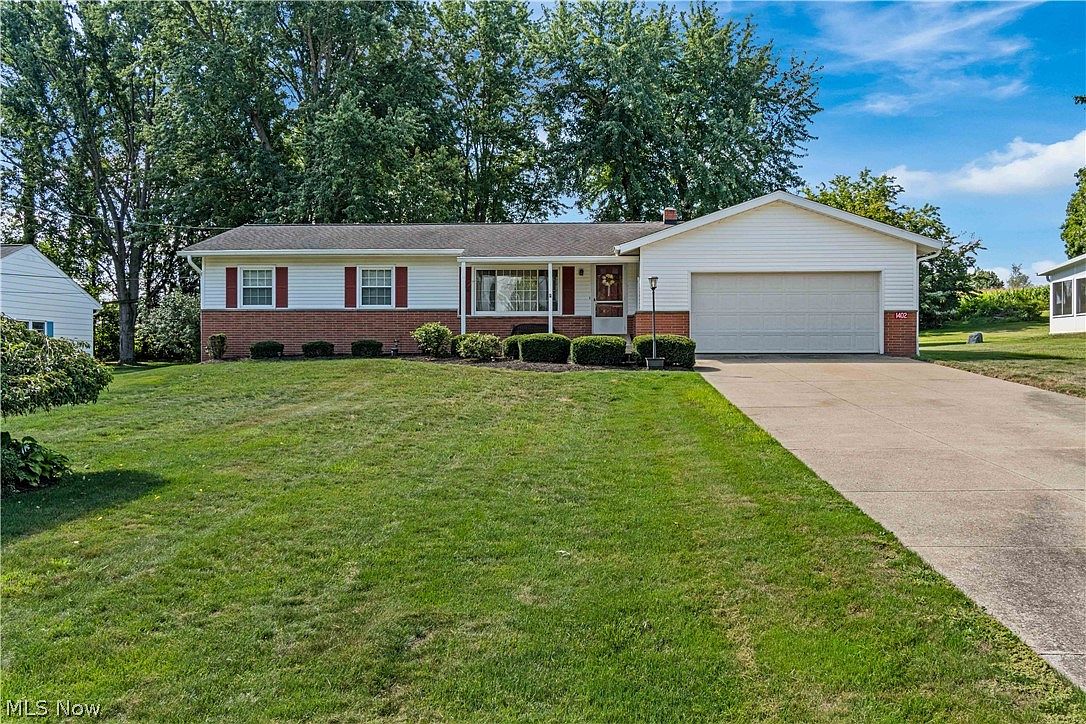 1402 Brookwood Dr, Mogadore, OH 44260 | Zillow