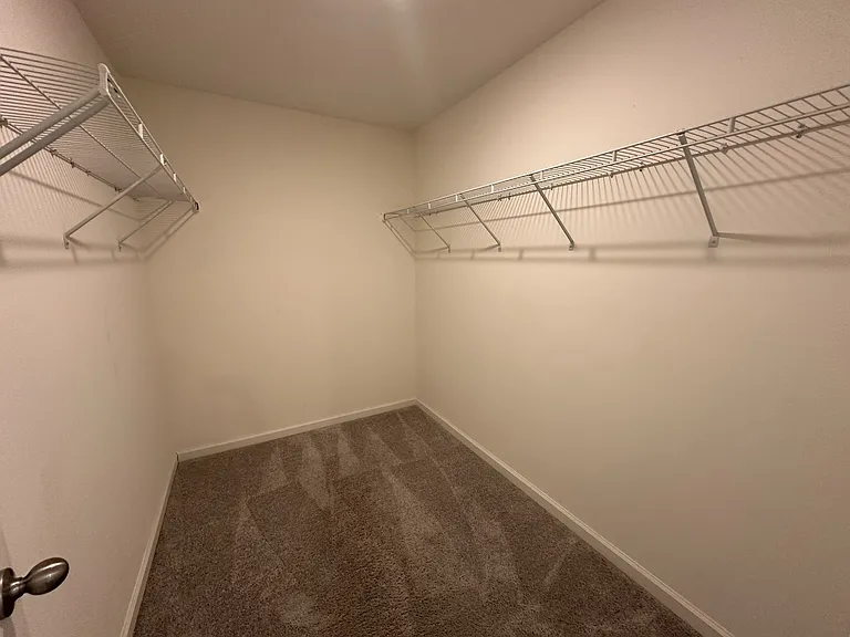 128 Swindon Dr — Photo 13