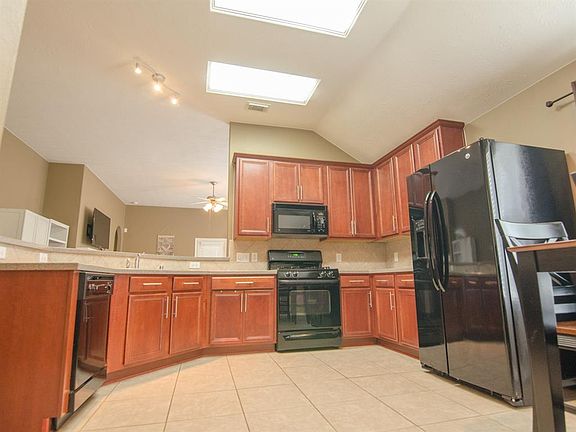 5th image of 20127 Shore Meadows Ln