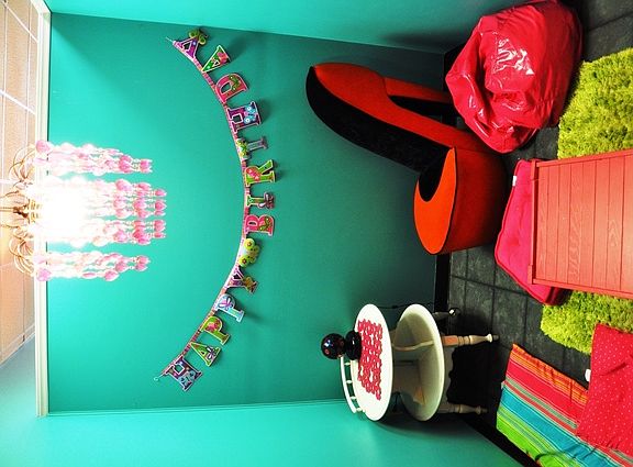 Birthday room